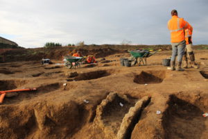 Conférence sur les fouilles archéologiques d'Evrunes @ Salle de la Cave